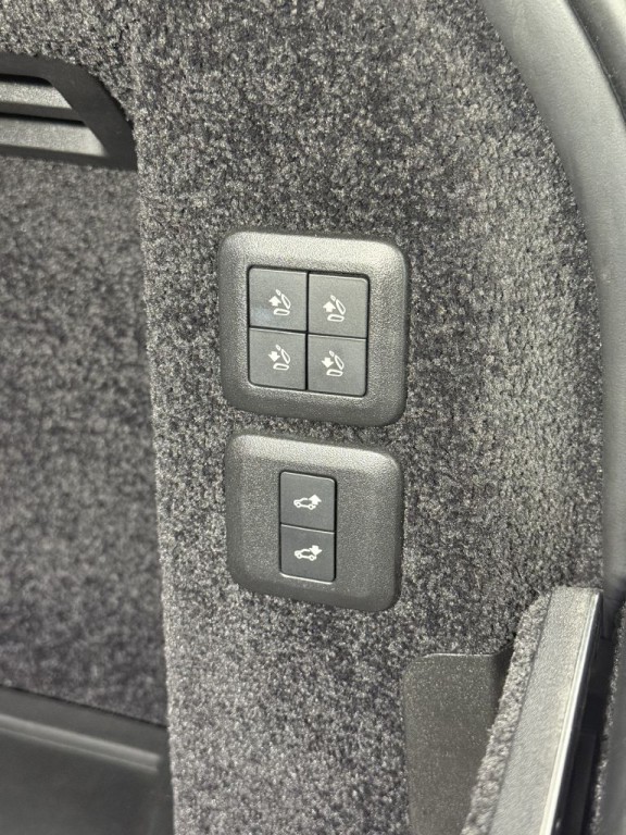 2018 Land Rover Range Rover Image 20
