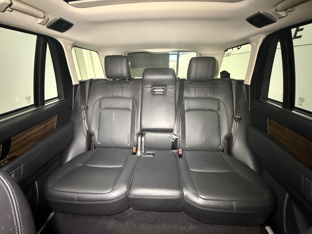 2018 Land Rover Range Rover Image 26