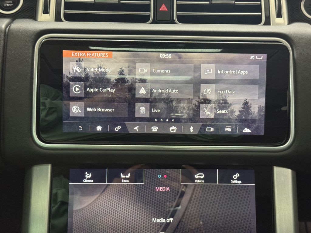 2018 Land Rover Range Rover Image 35