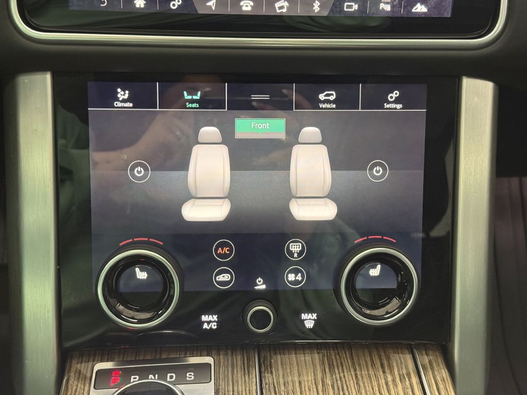 2018 Land Rover Range Rover Image 40