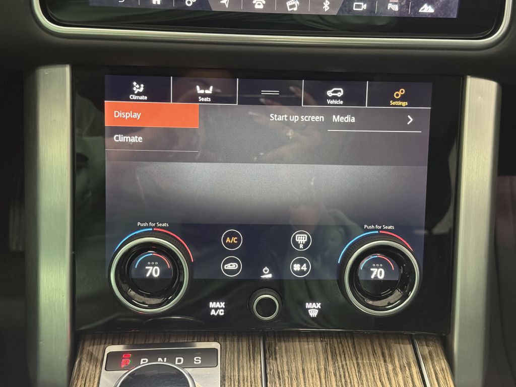 2018 Land Rover Range Rover Image 42