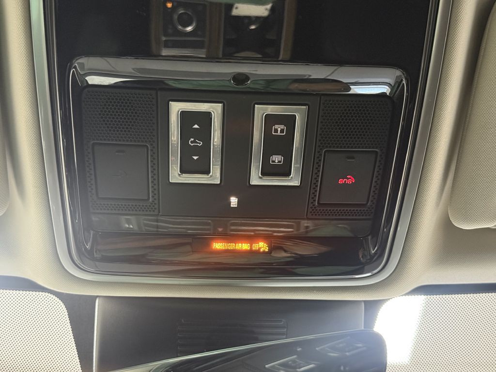 2018 Land Rover Range Rover Image 44