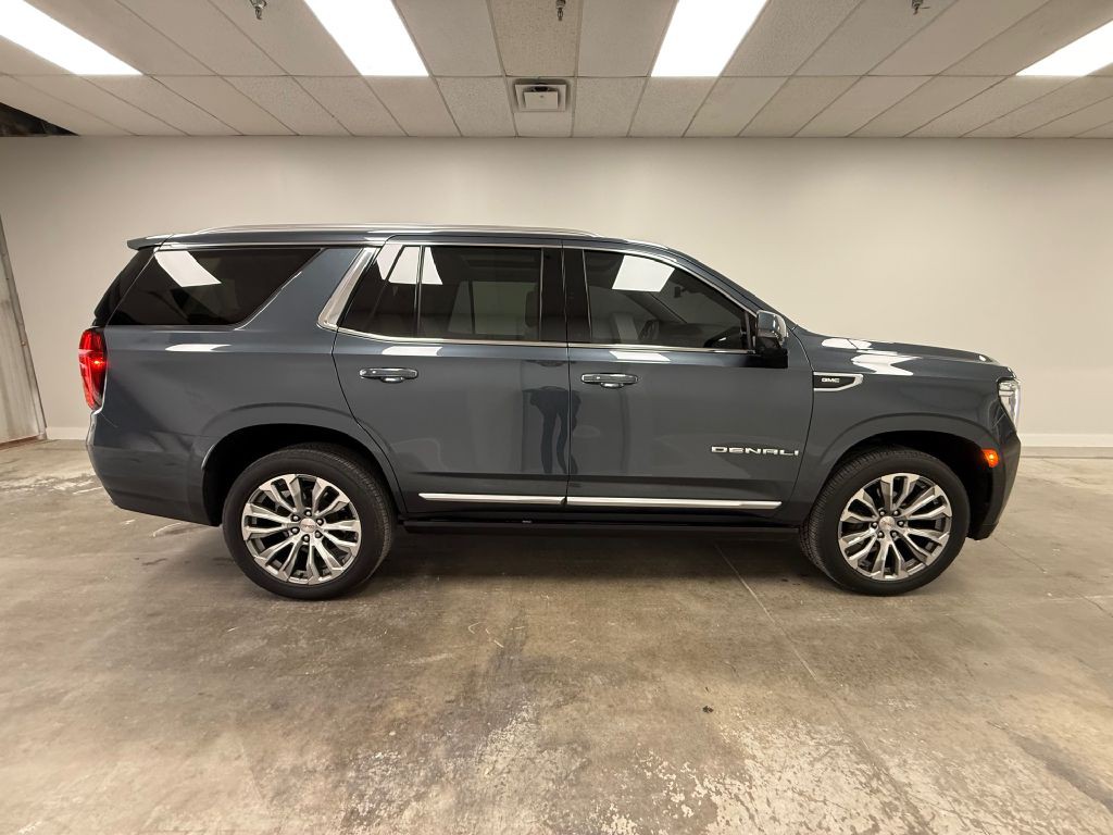 2021 GMC Yukon Image 2