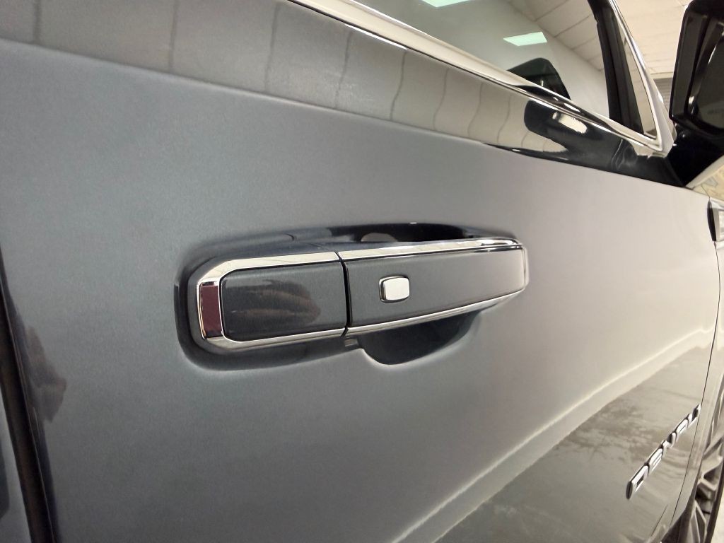 2021 GMC Yukon Image 12