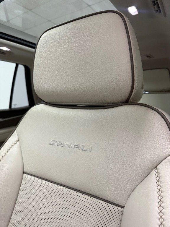 2021 GMC Yukon Image 20