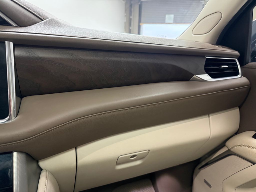 2021 GMC Yukon Image 32