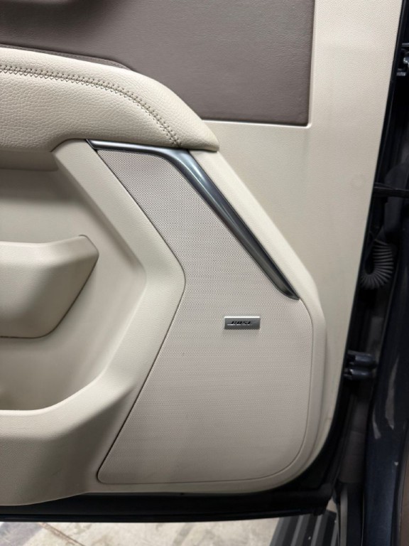 2021 GMC Yukon Image 33