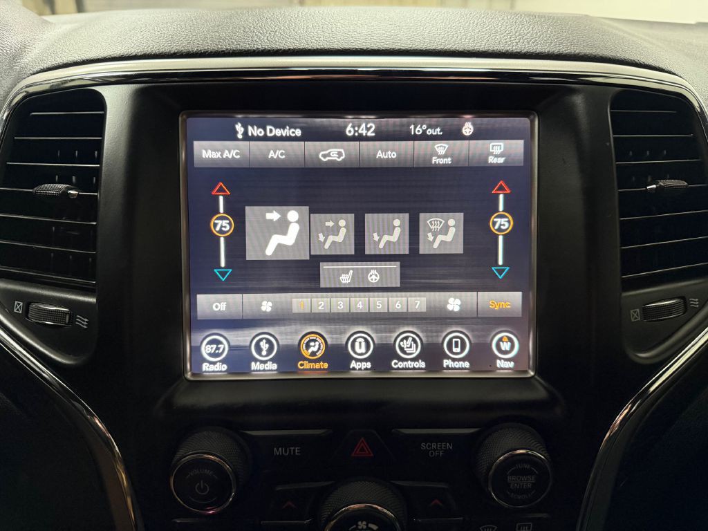 2018 Jeep Grand Cherokee Image 28