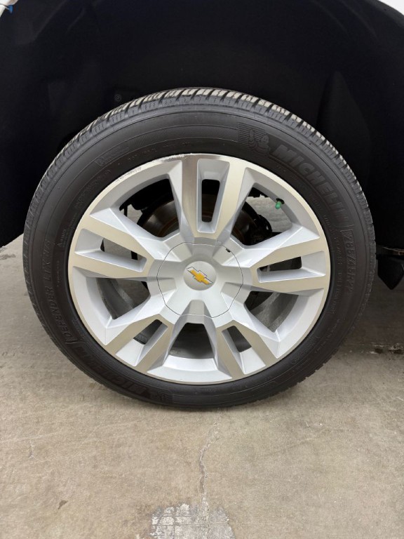 2017 Chevrolet Tahoe Image 10