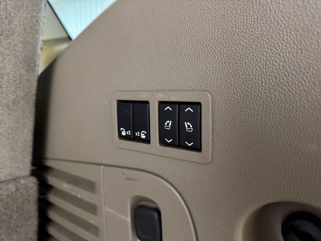 2017 Chevrolet Tahoe Image 28