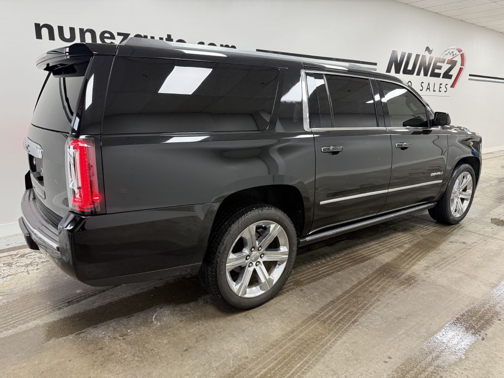 2017 GMC Yukon Image 3