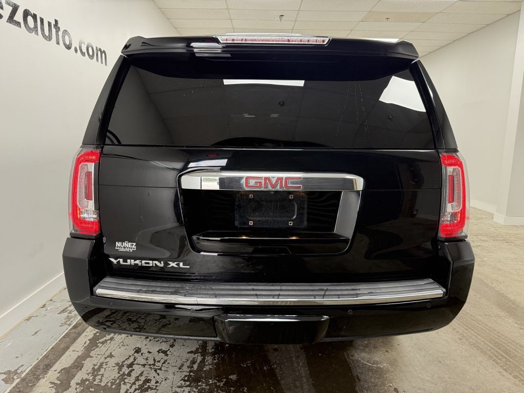 2017 GMC Yukon Image 4