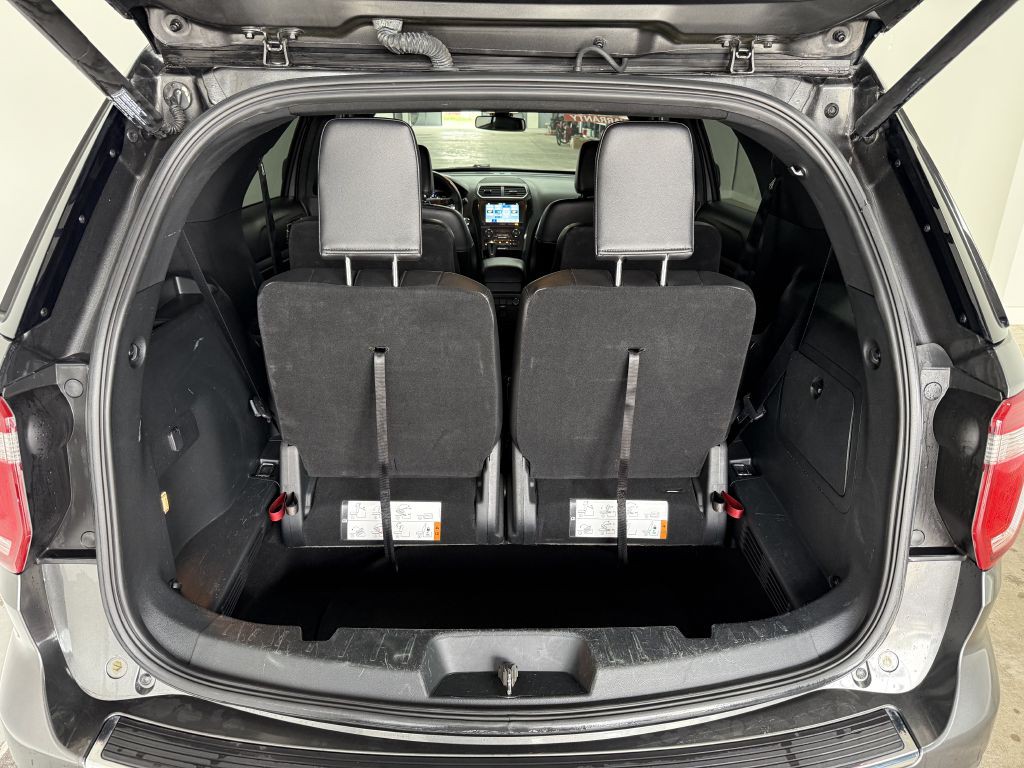 2018 Ford Explorer Image 12