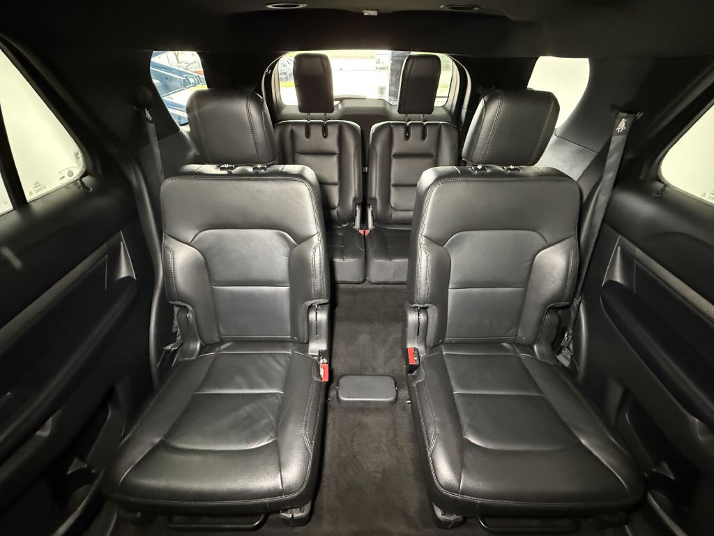 2018 Ford Explorer Image 15