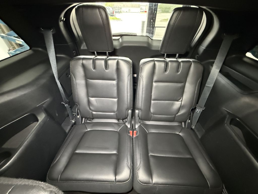 2018 Ford Explorer Image 16
