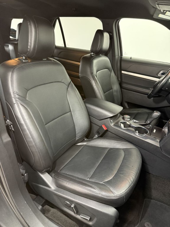 2018 Ford Explorer Image 19