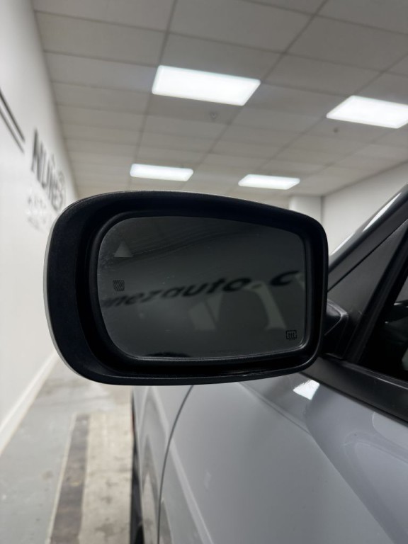 2021 Dodge Charger Image 9