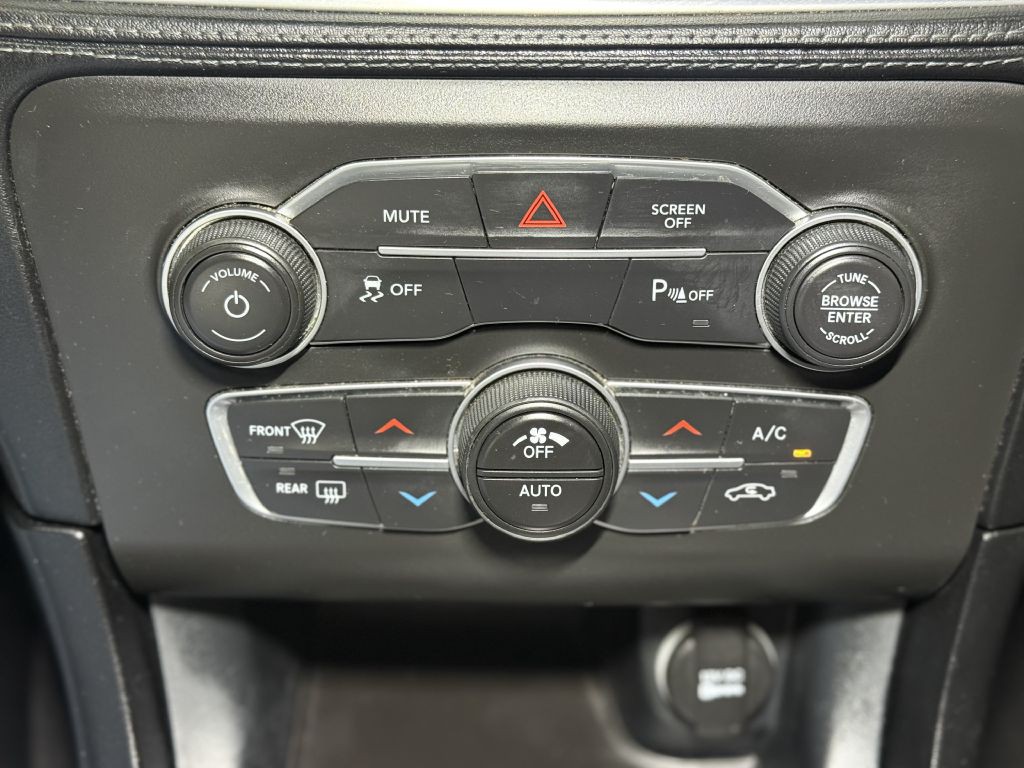 2021 Dodge Charger Image 35