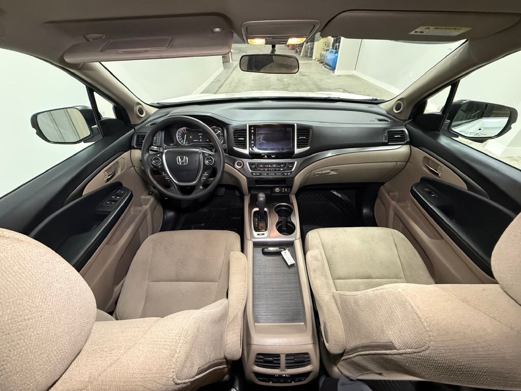 2018 Honda Pilot Image 17