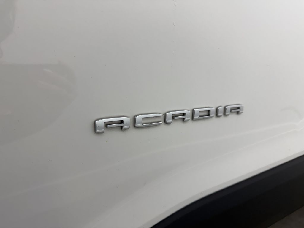 2020 GMC Acadia Image 9