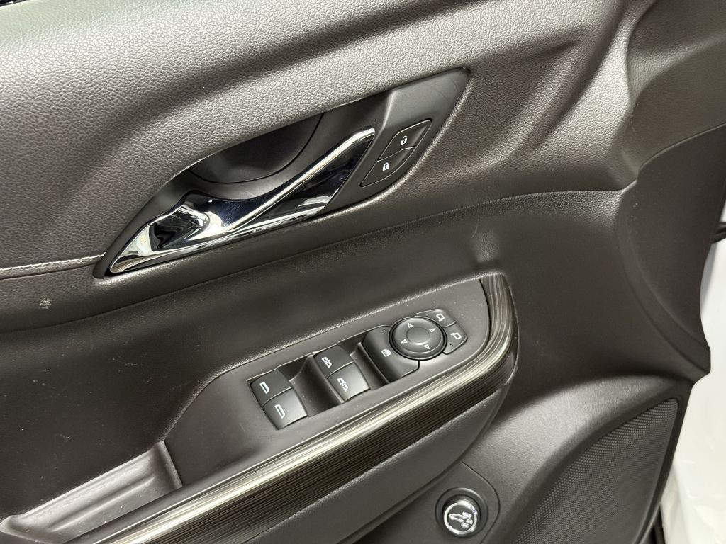 2020 GMC Acadia Image 15