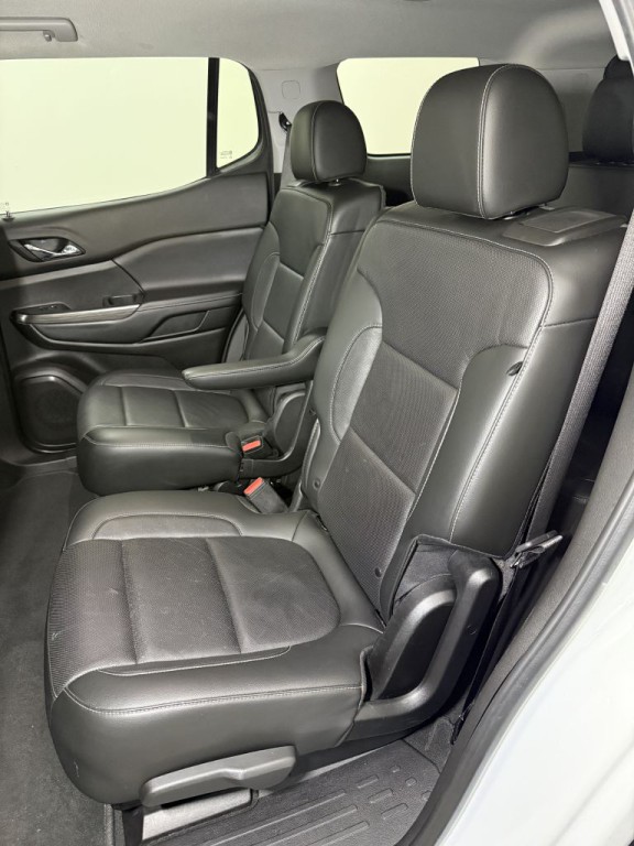 2020 GMC Acadia Image 17