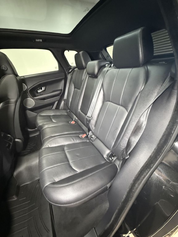 2019 Land Rover Range Rover Evoque Image 18