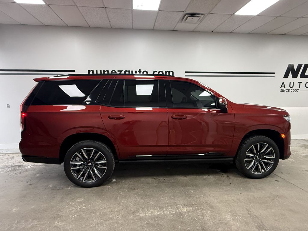 2021 Cadillac Escalade Image 2