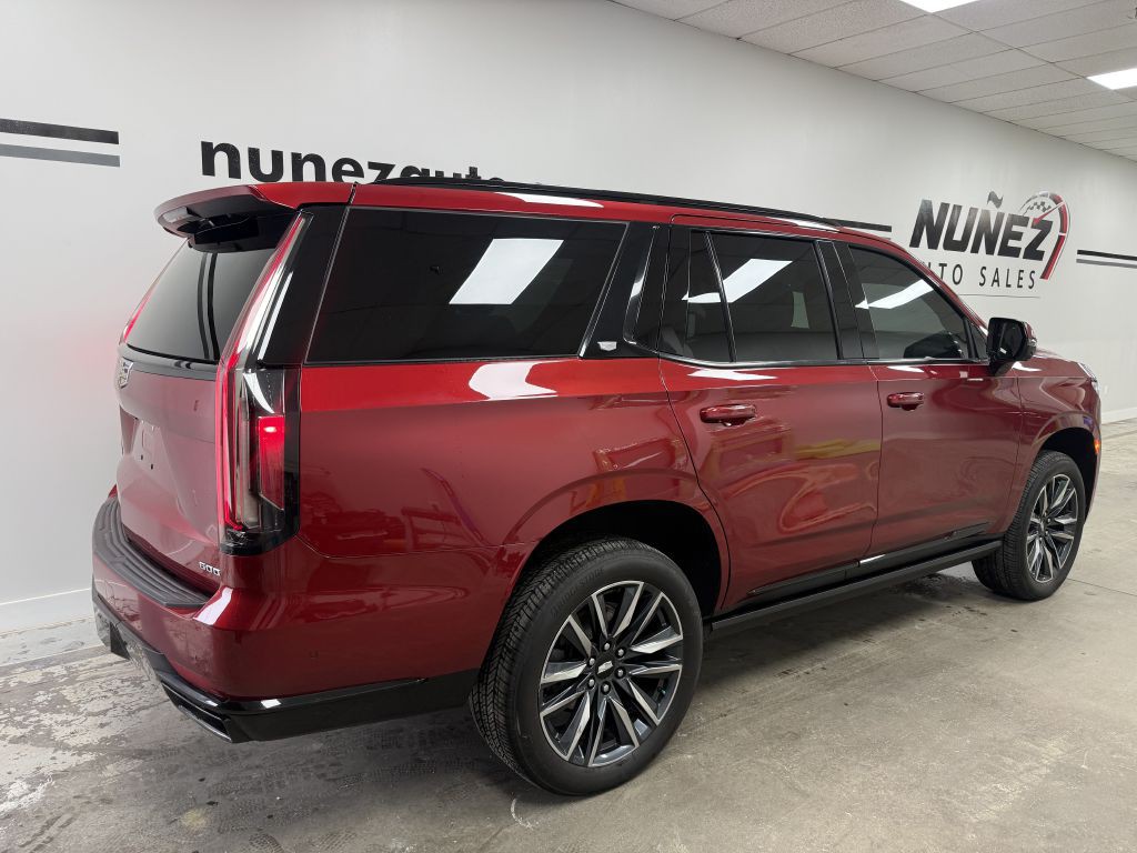 2021 Cadillac Escalade Image 3