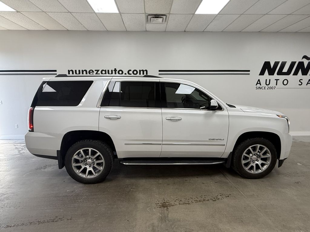 2017 GMC Yukon Image 2