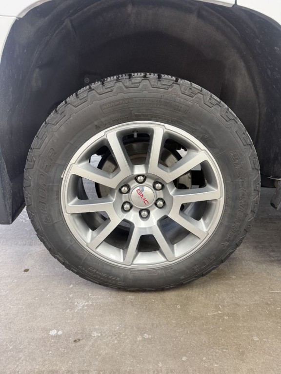 2017 GMC Yukon Image 11