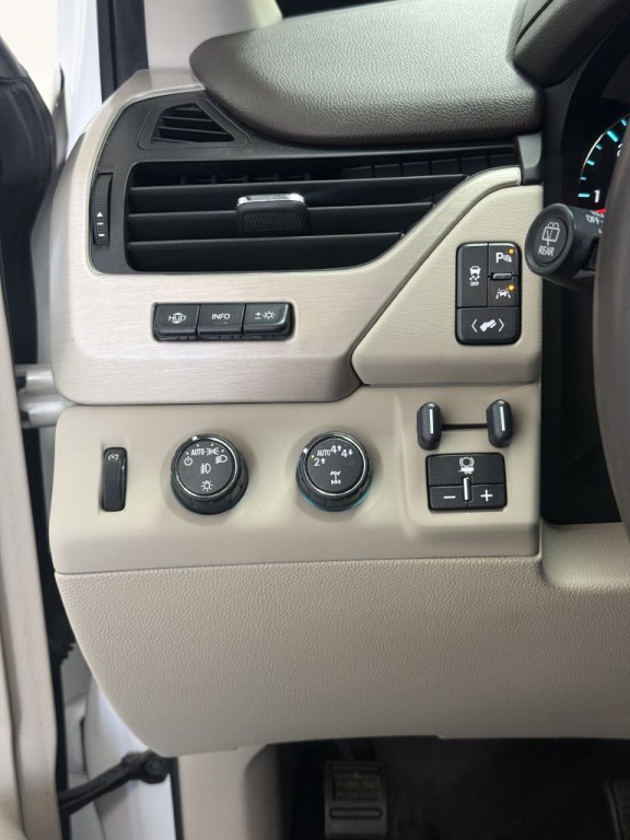 2017 GMC Yukon Image 17