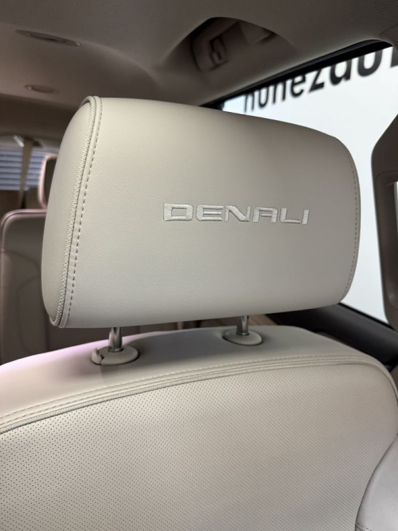 2017 GMC Yukon Image 21