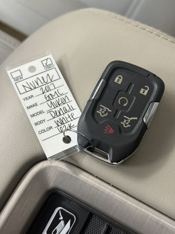 2017 GMC Yukon Image 45