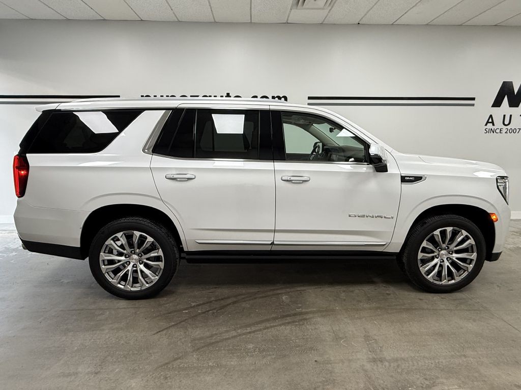 2021 GMC Yukon Image 2