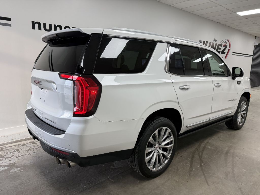 2021 GMC Yukon Image 3