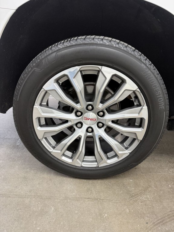 2021 GMC Yukon Image 13