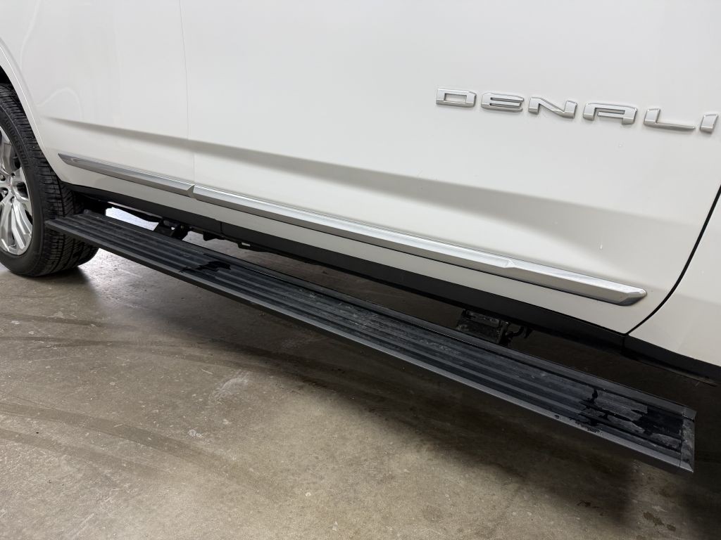 2021 GMC Yukon Image 14