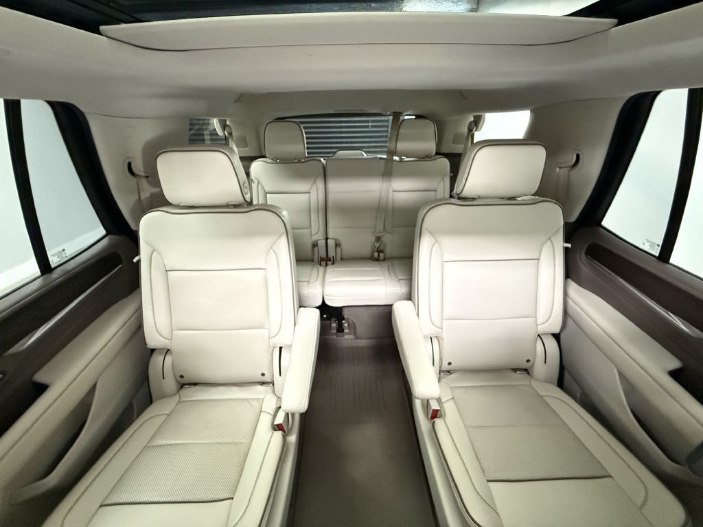 2021 GMC Yukon Image 16