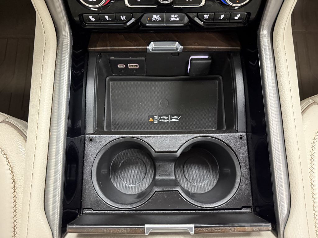 2021 GMC Yukon Image 22