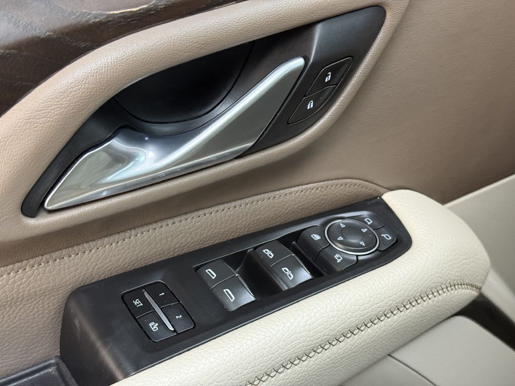 2021 GMC Yukon Image 27