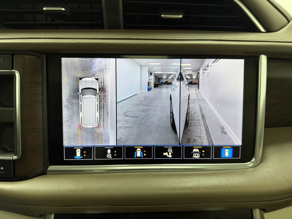 2021 GMC Yukon Image 43