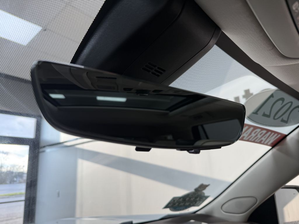 2021 GMC Yukon Image 44