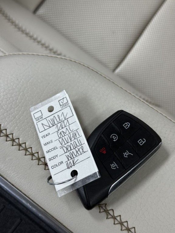 2021 GMC Yukon Image 50