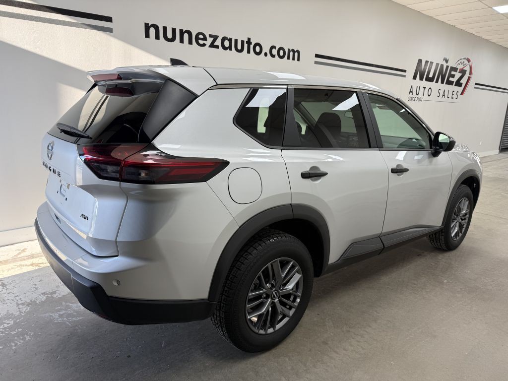 2024 Nissan Rogue Image 3