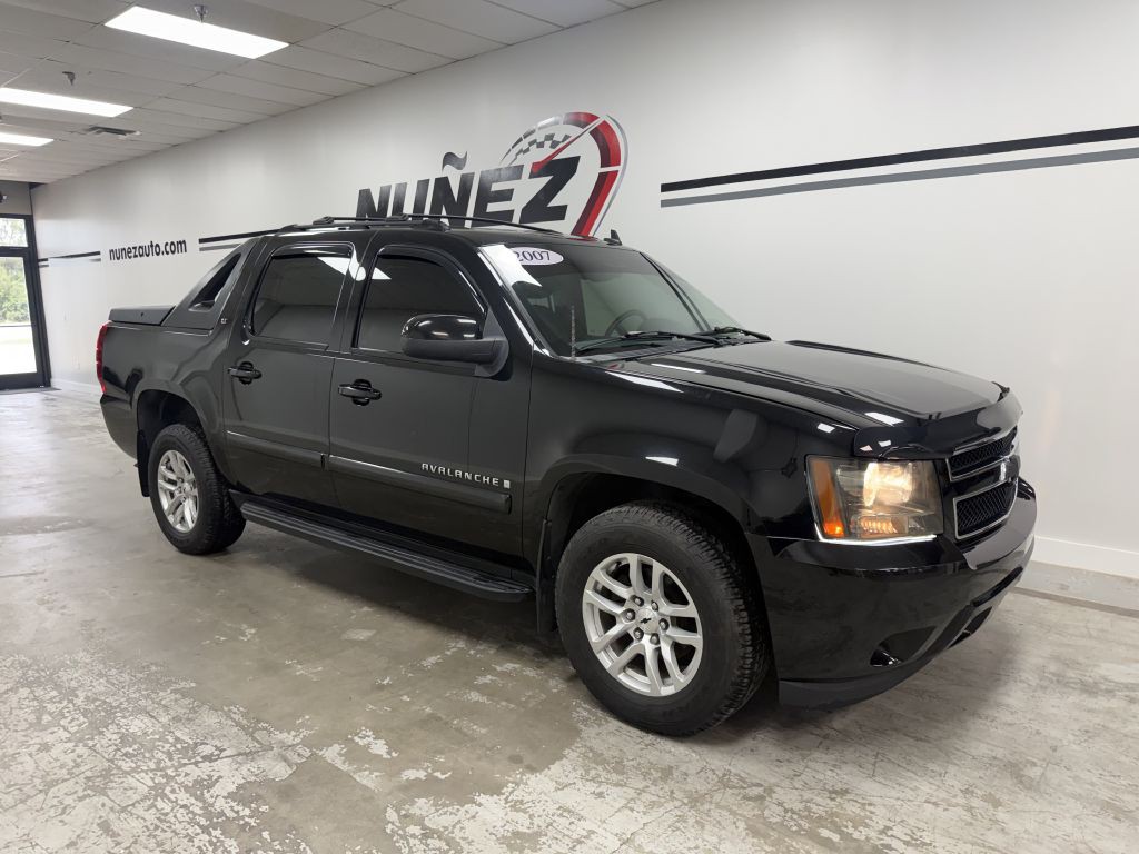 2007 Chevrolet Avalanche Image 1