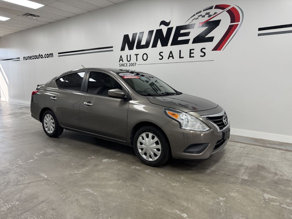 2016 Nissan Versa Image 1