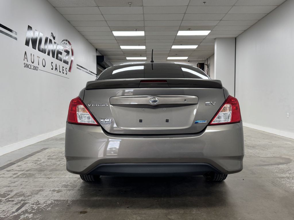 2016 Nissan Versa Image 5
