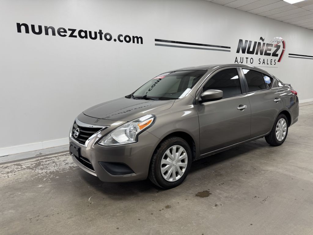2016 Nissan Versa Image 6