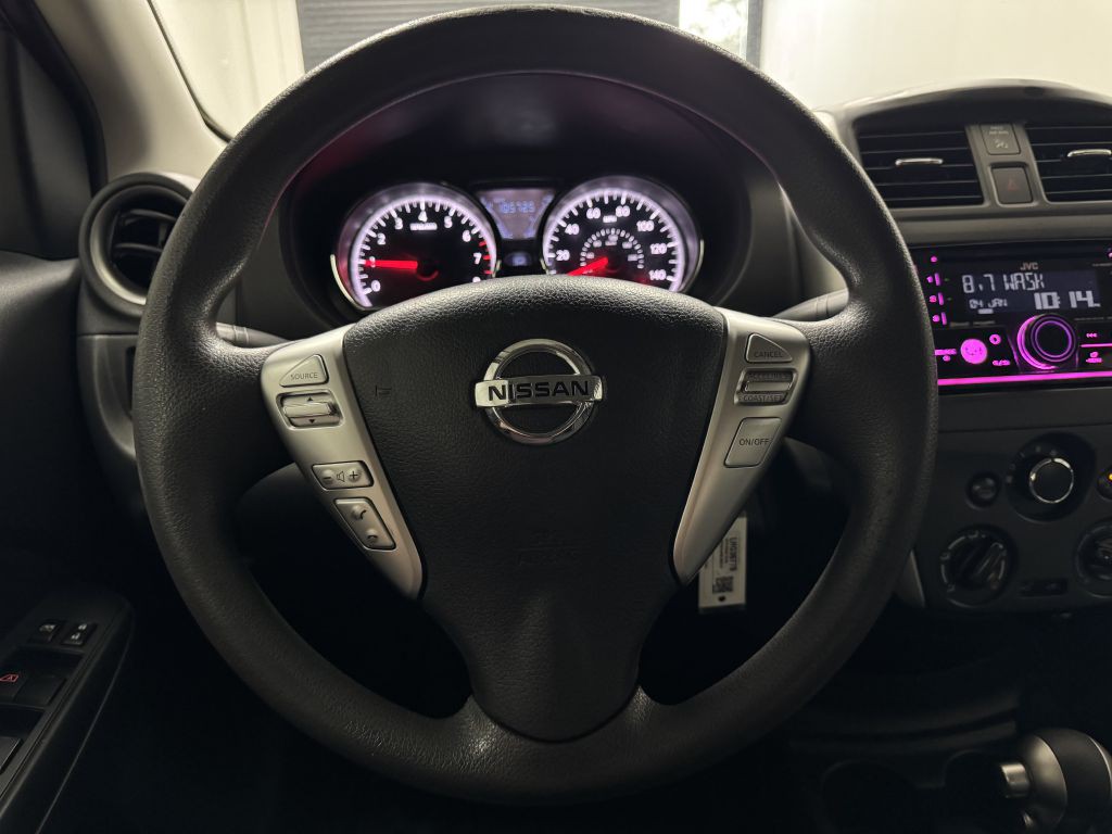 2016 Nissan Versa Image 20